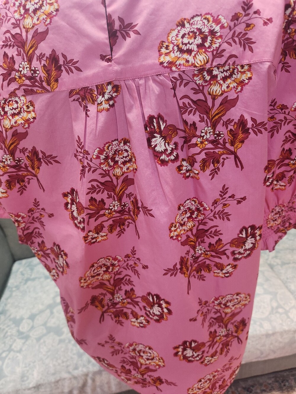 J Crew Pink Floral Ruffled Neck Short Sleeve Top Medium 100% Cotton Like New! - Picture 10 of 11